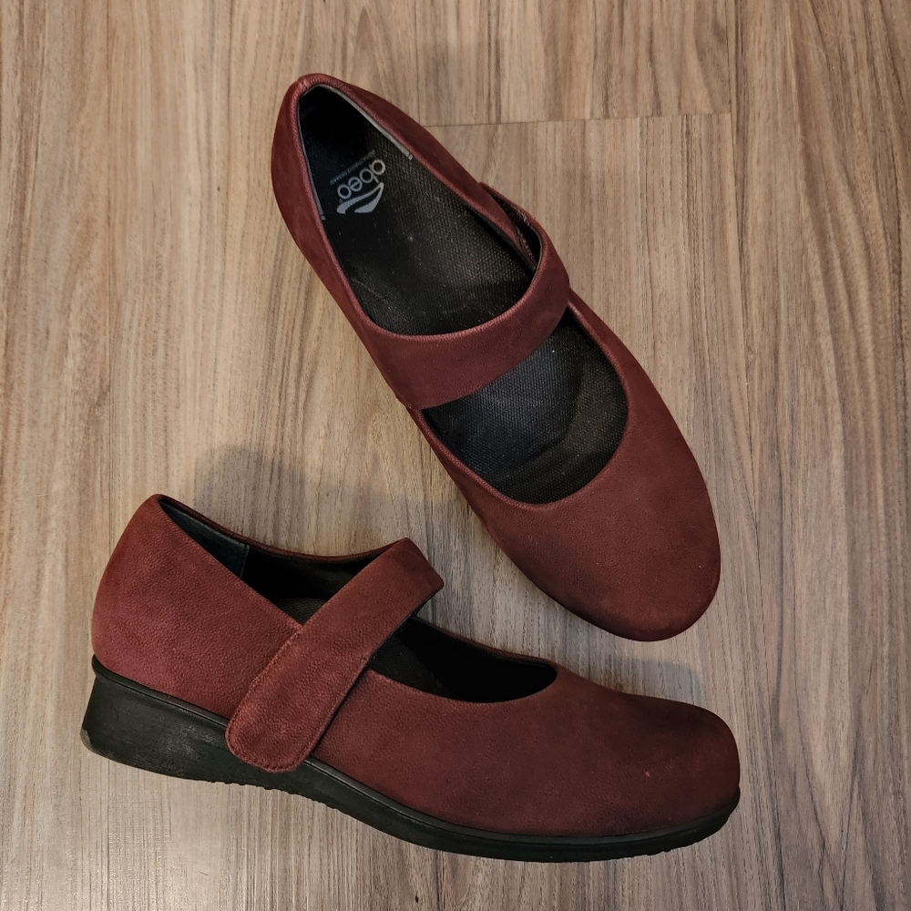 Abeo ella burgandy shoes